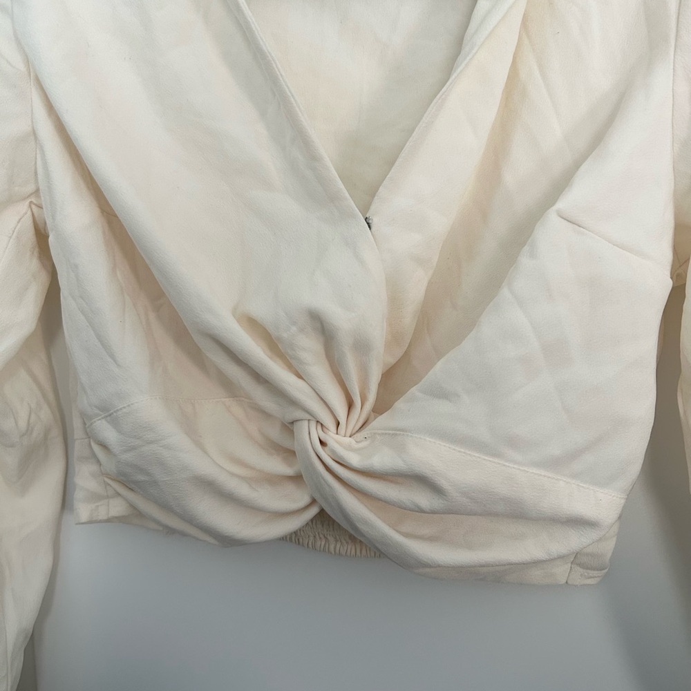 Abercrombie Cream Twist Front Cropped Collar Blouse - Picture 3 of 4